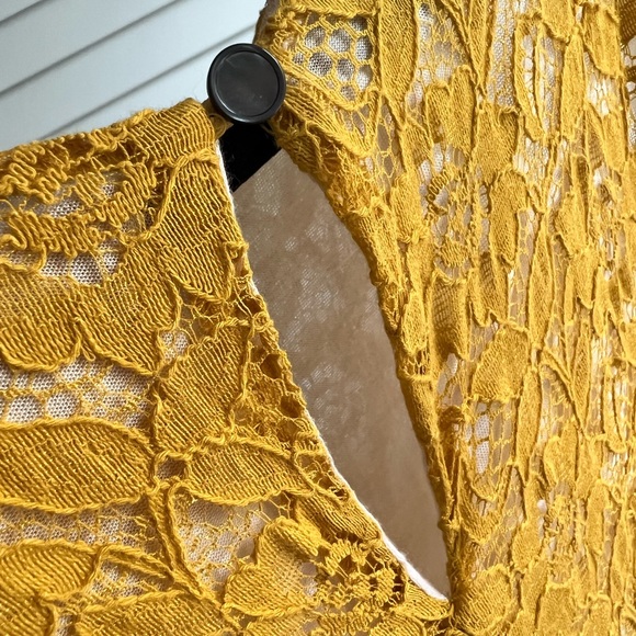 Maeve x Anthropologie Yellow Lace Bodice A-line Dress w/ Pockets! Size Medium - Picture 9 of 17